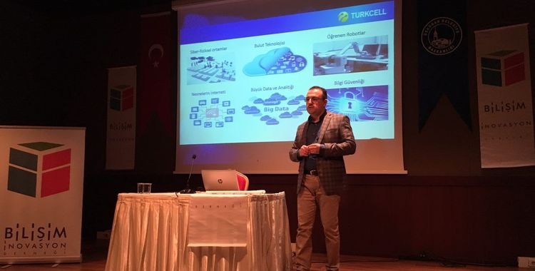 Teknoloji Şirketlerinde Kariyer Semineri ile Üniversiteli Gençlerle Bir Araya Geldik